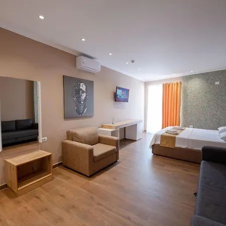 Lider Hotel