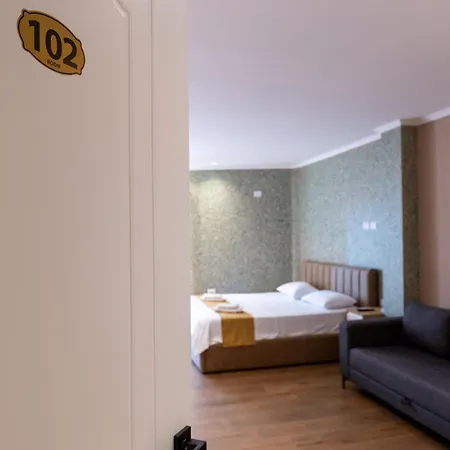 Lider Hotel 4*