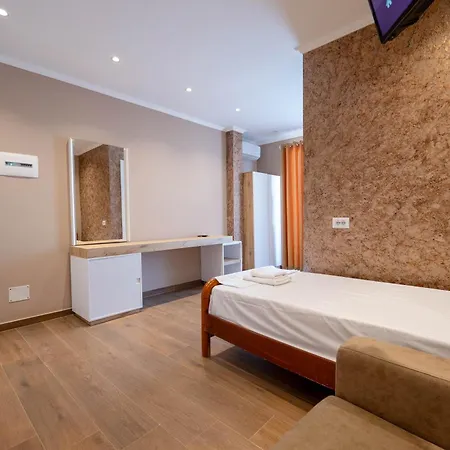Lider Hotel 4*