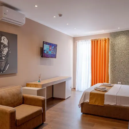 Lider Hotel 4*